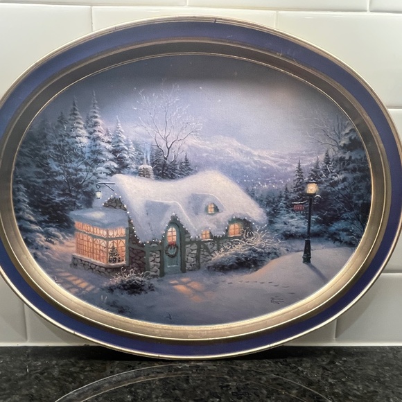 Thomas Kincade Christmas Tin Tray - Picture 3 of 6